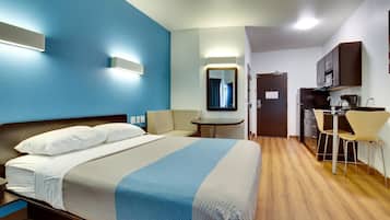 Blackout drapes, free WiFi, bed sheets