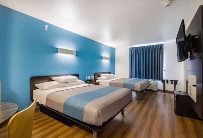 Blendingsgardiner, wi-fi (inkludert) og sengetøy