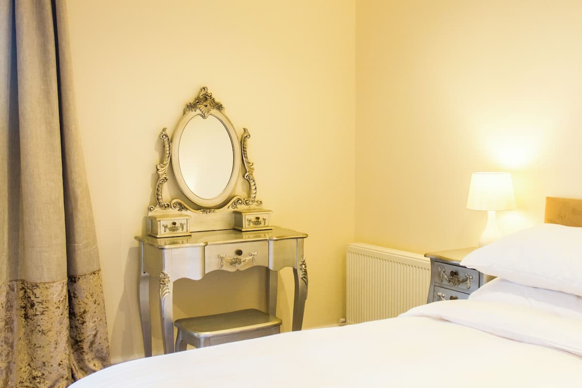 Desk, blackout curtains, iron/ironing board, free WiFi