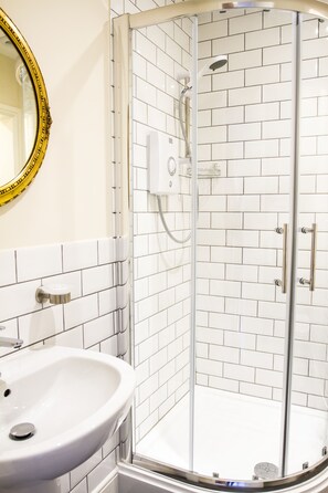 Comfort Double Room | Bathroom