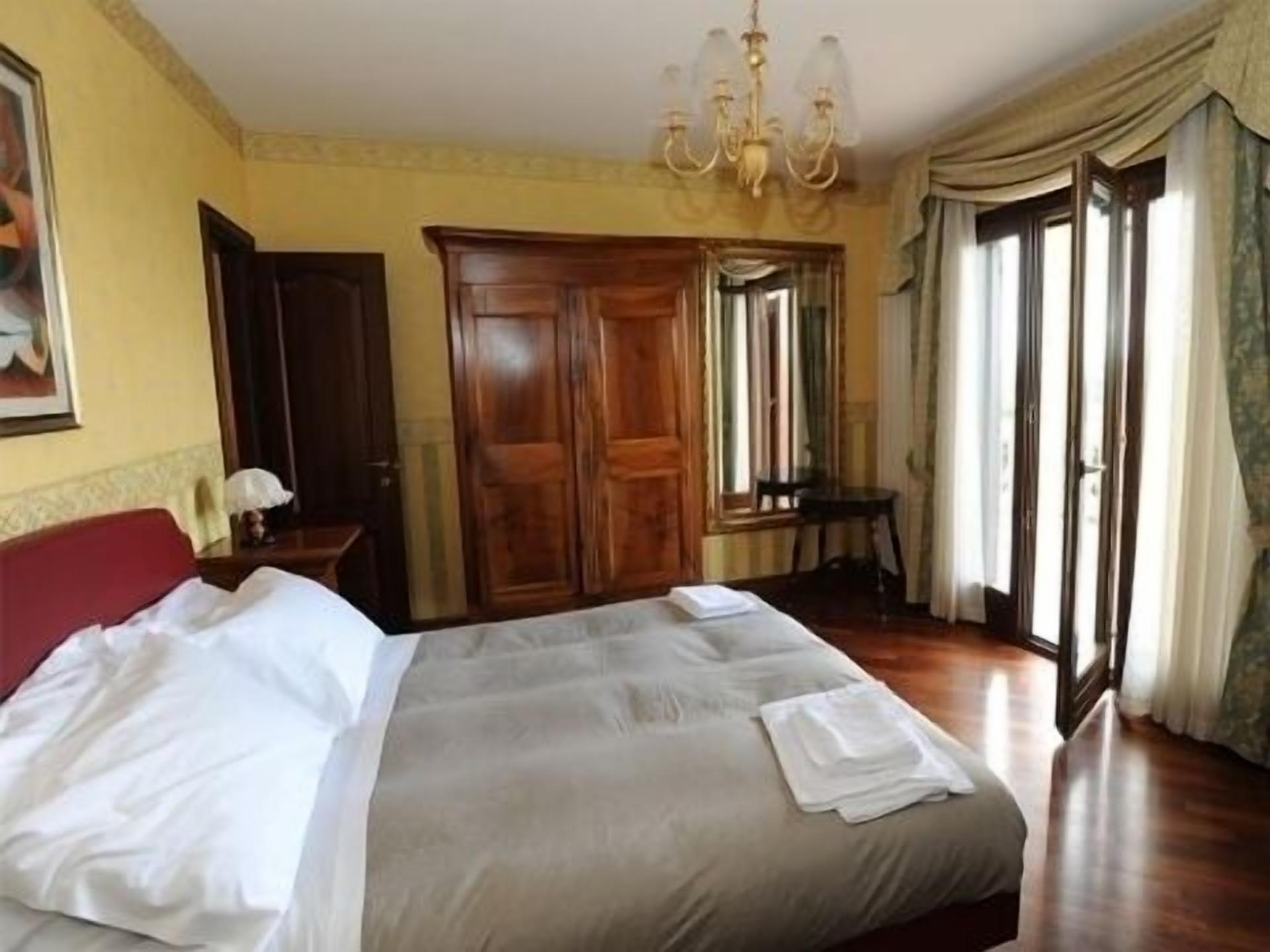 Suite, Balkon, Gartenblick | Hochwertige Bettwaren, Schreibtisch, Babybetten