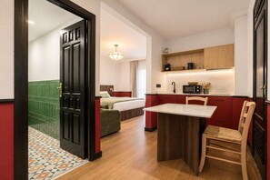 City Studio | 1 bedroom, blackout drapes, free WiFi, bed sheets - Casa Lavanda by Blossom Hotels (Granada)