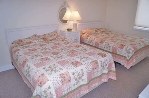 Condo, 2 habitaciones | 2 habitaciones, tabla de planchar con plancha y wifi gratis 