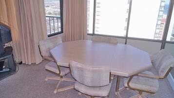 Condo, 2 Bedrooms | In-room dining