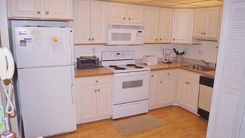 Appart'hĂŽtel, 2 chambres | 2 chambres, fer et planche Ă repasser, Wi-Fi gratuit