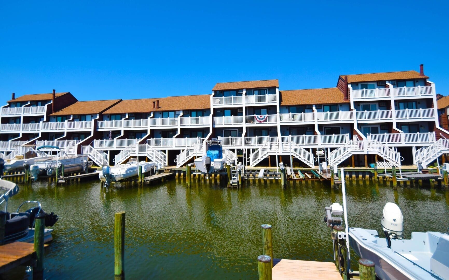 Townhome, 2 Bedrooms | Marina