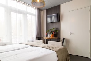 Luxury Room | In-room safe, cots/infant beds, free WiFi, bed sheets - Hotel Pannenkoekhuis Vierwegen (Domburg)