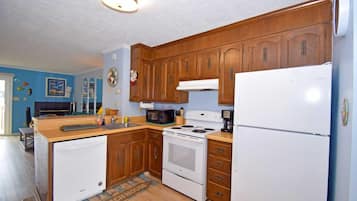 Nhà liên kế, 2 phòng ngủ | Bếp riêng | Tủ lạnh, lò vi sóng, lò nướng, bếp nấu