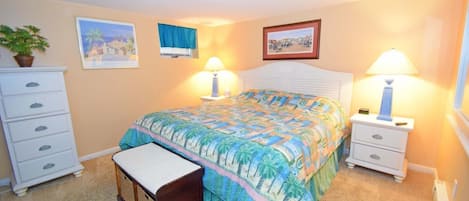 Townhome, 2 Bedrooms | 2 bedrooms, iron/ironing board, free WiFi