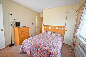 Condo, 3 Bedrooms | 3 bedrooms, free WiFi