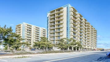 Condo, 2 Bedrooms | Exterior