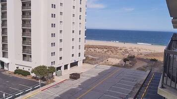 Appart'hĂŽtel, 2 chambres | Vue depuis lâhĂ©bergement