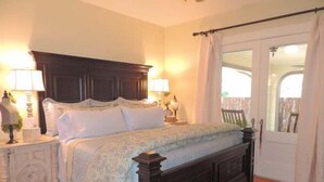 Unclassified image, 4 of 12, button - Belle Maison (Fredericksburg)