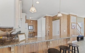 Maison, 4 chambres | Intérieur