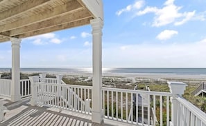 House, 4 Bedrooms | Property grounds