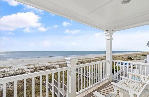 House, 4 Bedrooms | Property grounds