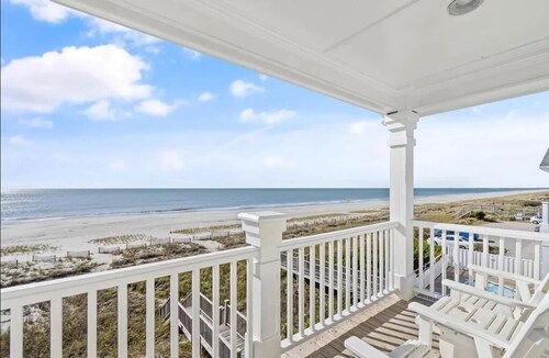 1 Ez Access 4 Bedroom Home by RedAwning