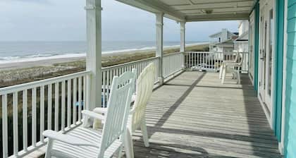 1 Fine Day 4 Bedroom Home by RedAwning