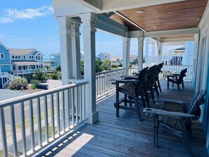 Talo, 4 makuuhuonetta | Ulkoalueet