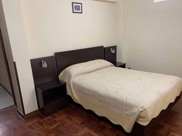 Double Room | Free WiFi, bed sheets