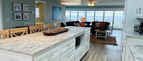 House, 5 Bedrooms | Interior