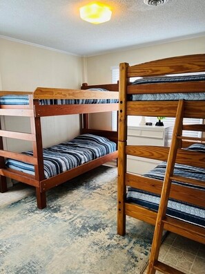 House, 5 Bedrooms | 5 bedrooms, free WiFi, bed sheets