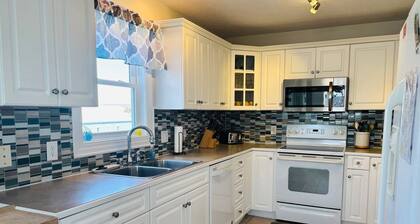 Beach Ya There 5 Bedroom Home by RedAwning
