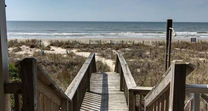 Carolina Moon 4 Bedroom Home by RedAwning