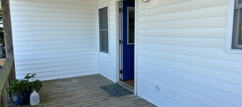 Clamelot 4 Bedroom Home by RedAwning