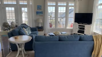 House, 3 Bedrooms | Interior