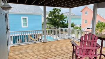 House, 4 Bedrooms | Balcony