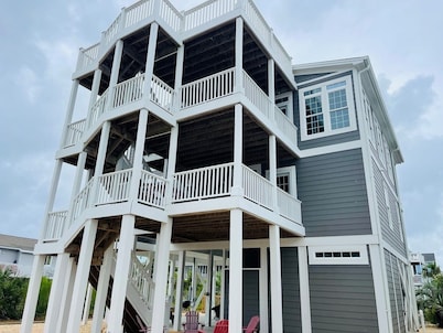 Compass Rose 4 Bedroom Home by RedAwning