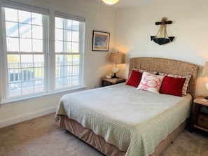 House, 3 Bedrooms | 4 bedrooms, free WiFi - Compass Rose 4 Bedroom Home by RedAwning (Supply)