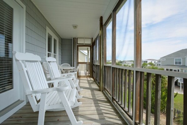 Talo, 4 makuuhuonetta | Parveke