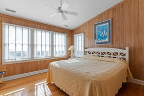 House, 4 Bedrooms | 6 bedrooms, free WiFi, bed sheets