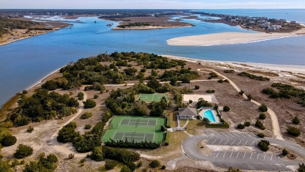 Talo, 6 makuuhuonetta | Ulkopuoli