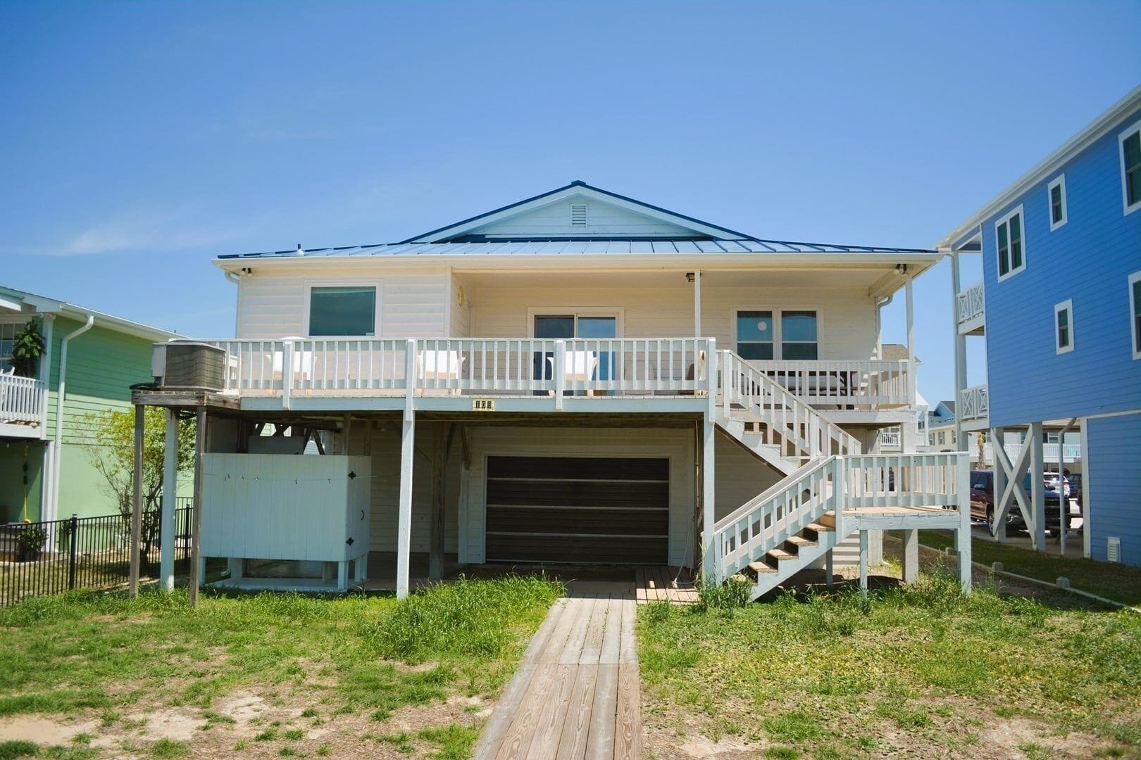 House, 2 Bedrooms | Exterior