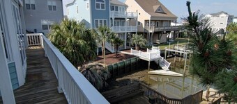 Turtle Cove (formerly Fiddler's Green) 4 Bedroom Home by RedAwning