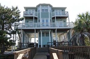 House, 4 Bedrooms | Exterior