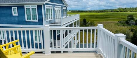 House, 4 Bedrooms | Property grounds