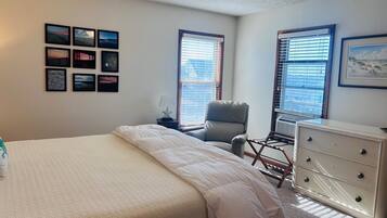 House, 4 Bedrooms | 4 bedrooms, free WiFi, bed sheets