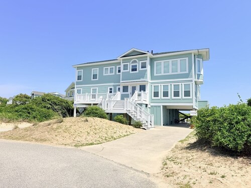 Dune Escape 5 Bedroom Home by RedAwning