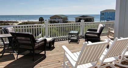 Dune Escape 5 Bedroom Home by RedAwning