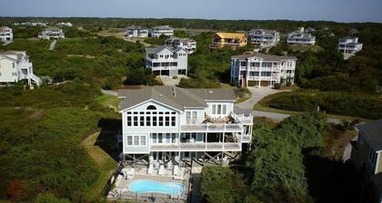 Dune Escape 5 Bedroom Home by RedAwning