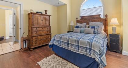 Inn Between 6 Bedroom Home by RedAwning
