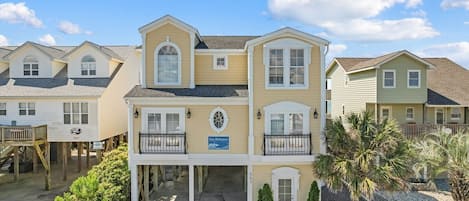 House, 6 Bedrooms | Exterior
