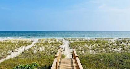 Inn Between 6 Bedroom Home by RedAwning