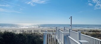 Heaven Sent 4 Bedroom Home by RedAwning