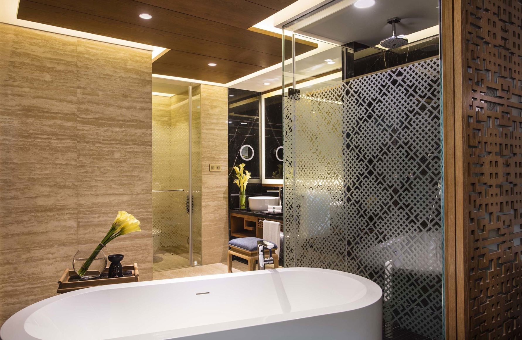 Bathroom | Separate bathtub and shower, deep-soaking bathtub, rainfall showerhead
