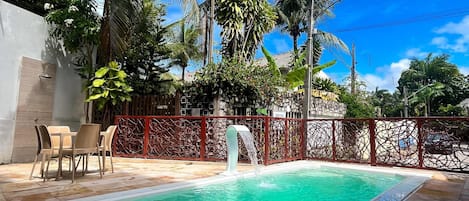 Udendørs pool, liggestole